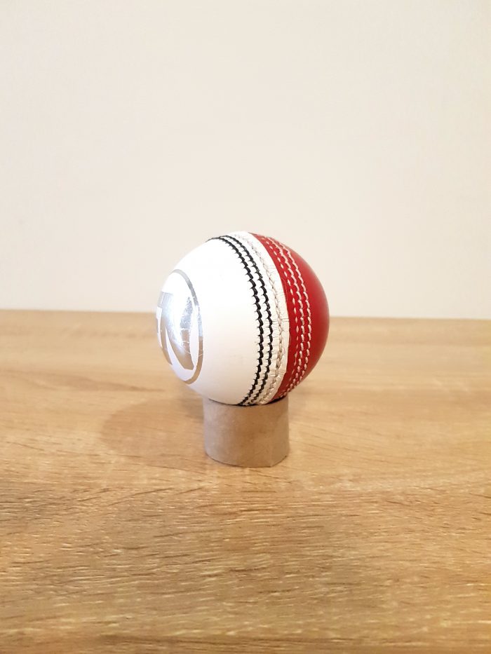 EN 2PC RED & WHITE BALL 156g
