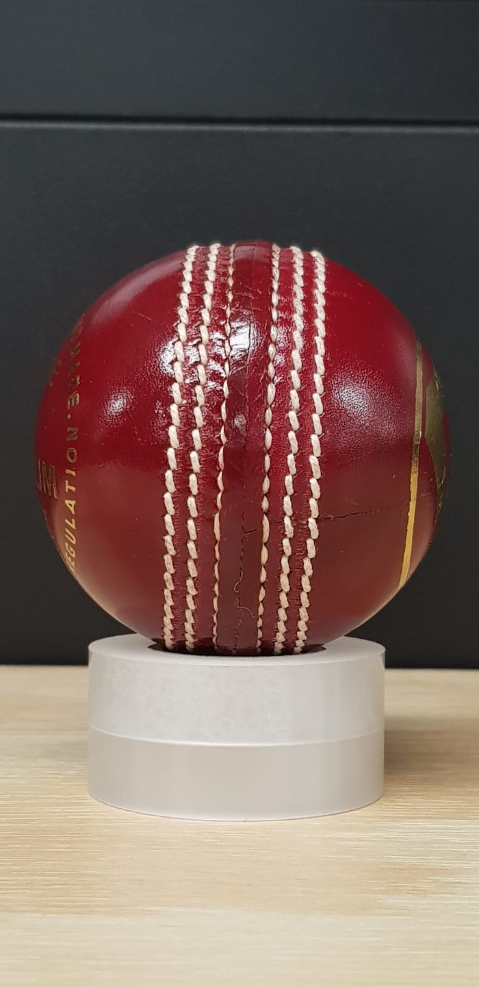 EN 4PC RED MATCH BALL 156g - Image 3