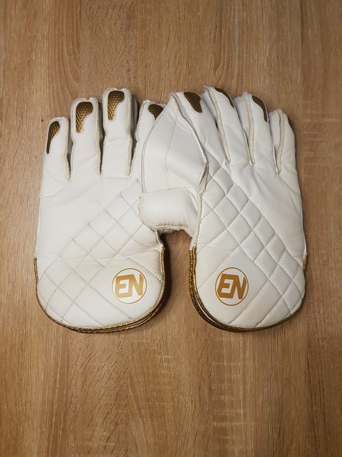 EN ULTRA WICKET KEEPING GLOVES