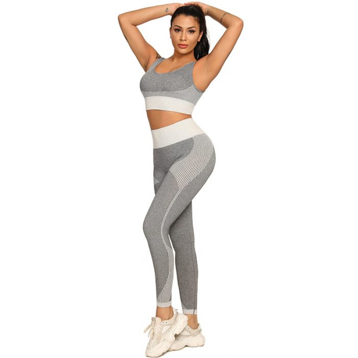 Seamless Yoga Set - Image 4