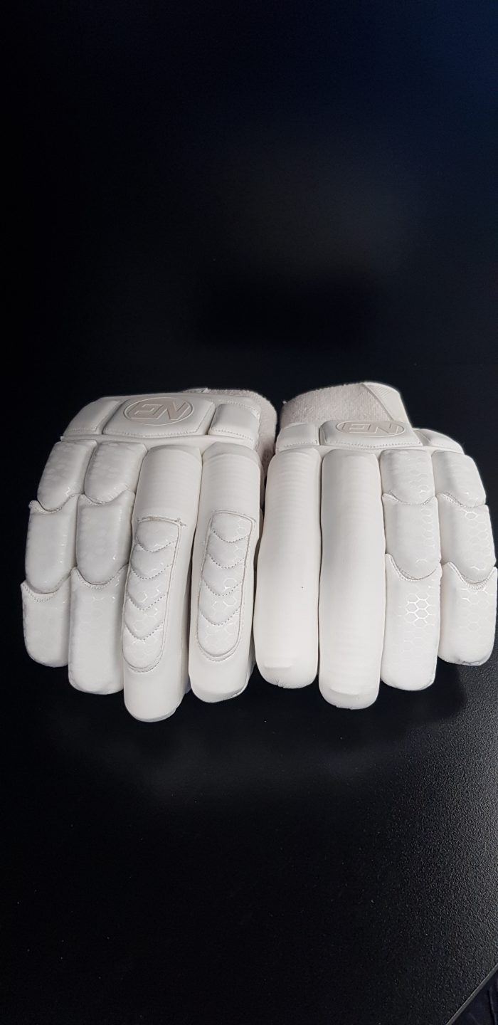 EN LIMITED EDITION BATTING GLOVES - Image 3