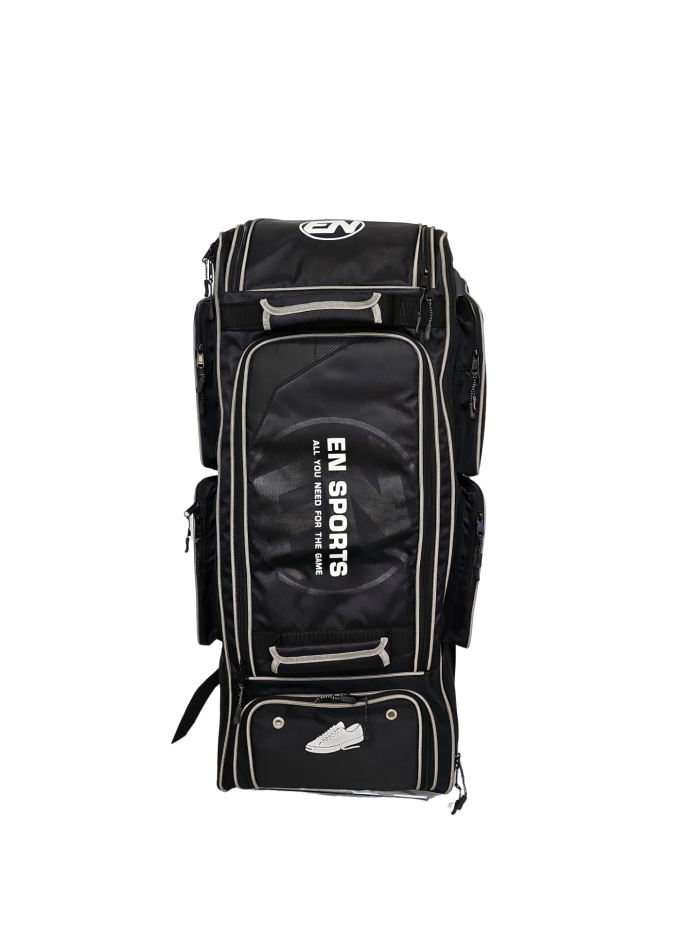 EN Players Plus Wheely Duffle
