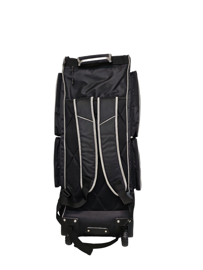 EN Players Plus Wheely Duffle - Image 3